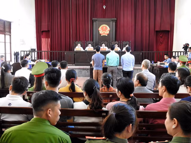 Khai mạc phiên tòa vụ 8 người tử vong tại Bệnh viện Đa khoa tỉnh Hòa Bình