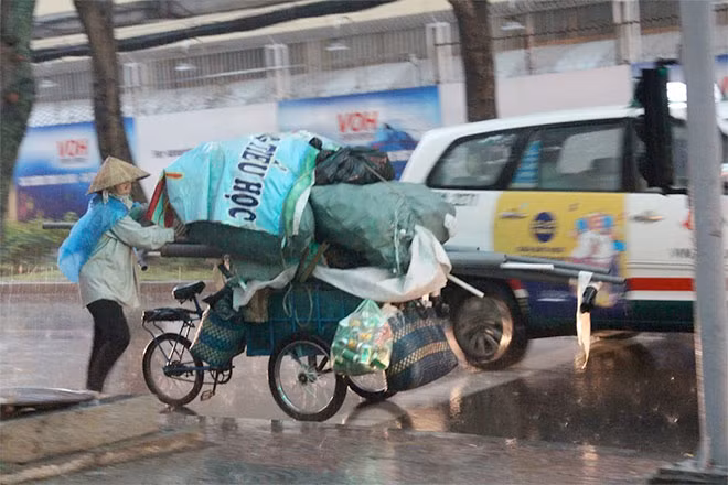 và khiến hoạt động của người dân gặp khó khăn.