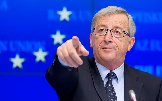 Chủ tịch EC nhấn mạnh, EU đang cân nhắc đáp trả trước khả năng Mỹ áp đặt lệnh trừng phạt Nga. Chủ tịch EC nhấn mạnh, EU đang cân nhắc đáp trả trước khả năng Mỹ áp đặt lệnh trừng phạt Nga.
