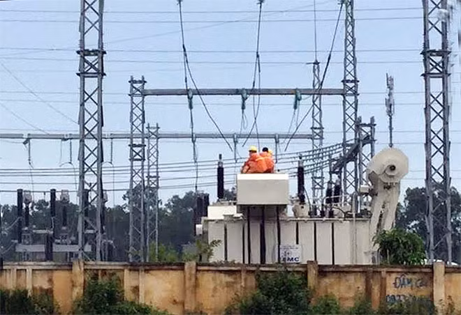 Điện lực miền Bắc khắc phục sự cố trạm biến áp 110kV Yên Bình 2, Thái Nguyên