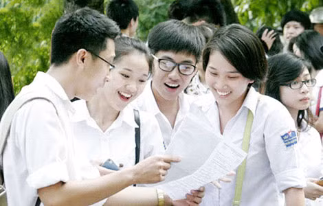 Nguyện vọng 1 thi vào lớp 10 các trường công lập là rất cao. Ảnh minh họa.