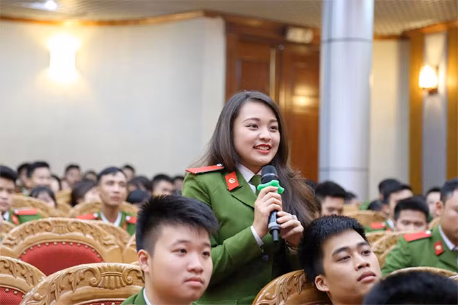 Toạ đàm về khởi nghiệp thu hút sinh viên Học viện CSND.