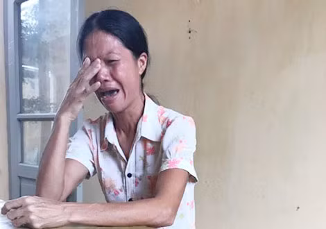 Nguyễn Thị Điệu khóc nức nở tại cơ quan điều tra.