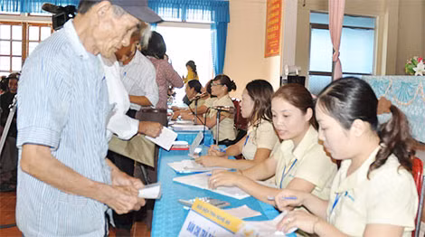 Thí điểm trả trợ cấp BHXH một lần qua bưu điện