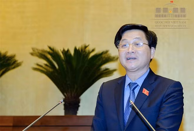 Tổng Thanh tra Chính phủ Lê Minh Khái tiếp thu ý kiến các đại biểu Quốc hội.