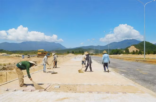 Công ty CP Trung Nam đang khẩn trương thi công dự án Khu Công nghệ thông tin Đà Nẵng để kịp hoàn thành đúng tiến độ.
