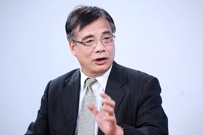 Ông Trần Đình Thiên.