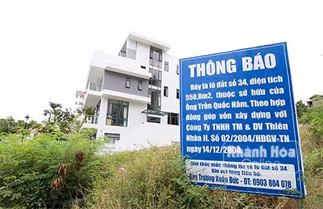 Nhiều lô đất người dân góp vốn để mua tại Dự án khu biệt thự cao cấp Ocean View Nha Trang đã bị chủ đầu tư thế chấp ngân hàng hay một lô đất bán cho nhiều người. Nhiều lô đất người dân góp vốn để mua tại Dự án khu biệt thự cao cấp Ocean View Nha Trang đã bị chủ đầu tư thế chấp ngân hàng hay một lô đất bán cho nhiều người.