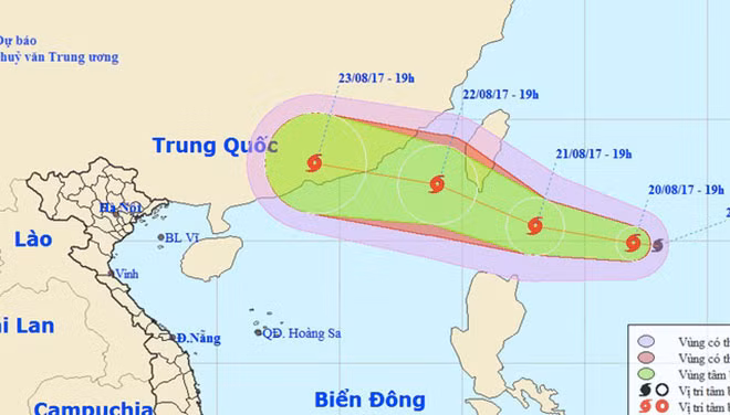 Vị trí và hướng di chuyển của bão Hato. (Ảnh: NCHMF).