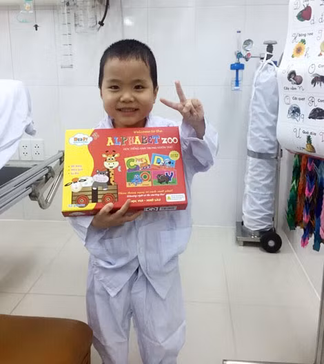 Cháu Bình sau 24 ngày ghép phổi.