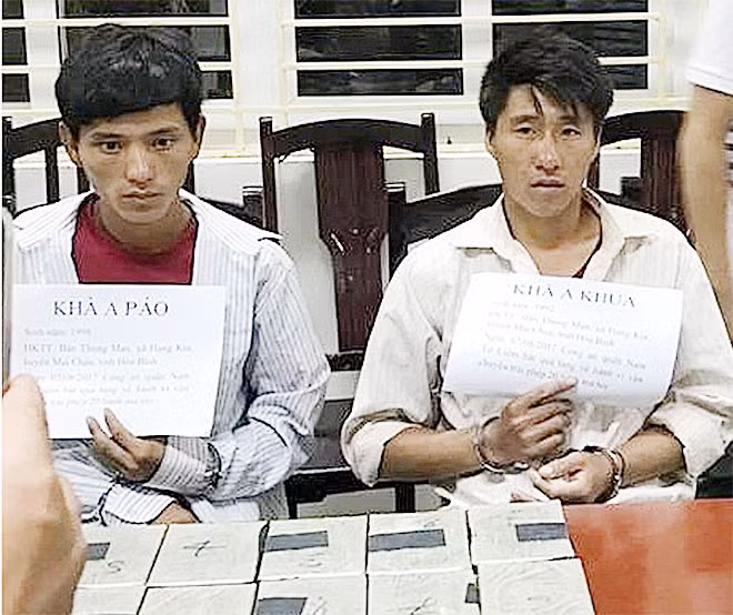 Hai đối tượng Khà A Khua và Khà A Páo cùng số ma túy tang vật