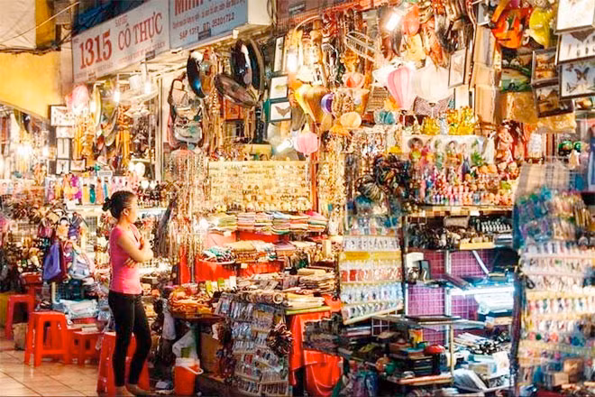 Tiểu thương lo ngại chuyển đổi lên thành doanh nghiệp. Tiểu thương lo ngại chuyển đổi lên thành doanh nghiệp.