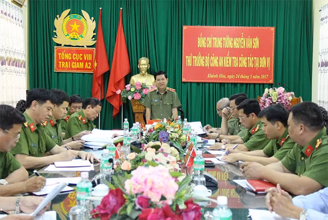 Thứ trưởng Nguyễn Văn Sơn phát biểu chỉ đạo.