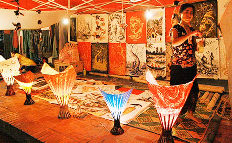 Một cửa hiệu ở Luang Pra Băng.