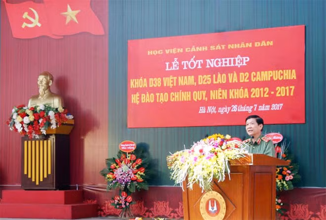 Thứ trưởng Nguyễn Văn Sơn phát biểu tại buổi Lễ. Thứ trưởng Nguyễn Văn Sơn phát biểu tại buổi Lễ.