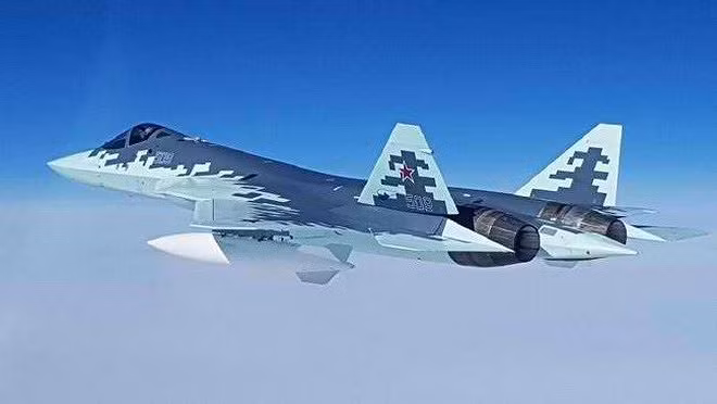 Sự xuất hiện của 2 mẫu thử chiến đấu cơ Su-57 trên Quảng trường Đỏ trong buổi lễ diễu binh mừng chiến thắng phát xít năm nay sẽ gây phấn khích không nhỏ cho khán giả.