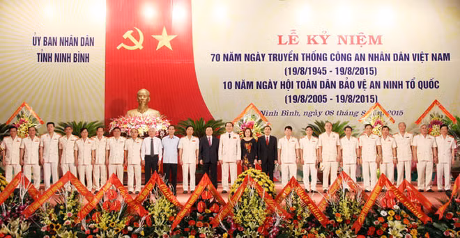 Bộ trưởng Trần Đại Quang cùng các đại biểu tại buổi Lễ.