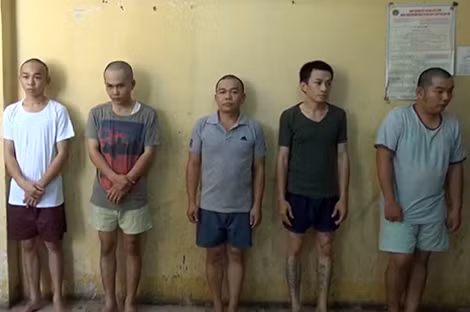 Các đối tượng trong băng "siêu trộm" tại cơ quan điều tra.