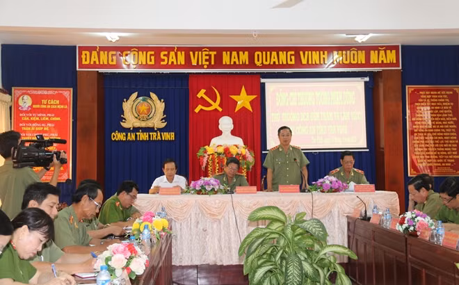 Thứ trưởng Phạm Dũng phát biểu chỉ đạo tại buổi làm việc với Công an Trà Vinh