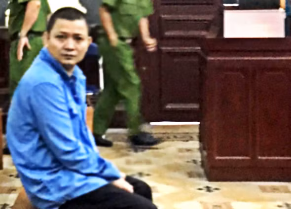 Bị cáo Nguyễn Văn Nghĩa tại toà