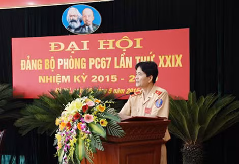 Thiếu tướng Trần Sơn Hà, Bí thư Đảng ủy, Cục trưởng Cục Cảnh sát giao thông Bộ Công an phát biểu chỉ đạo tại Đại hội.
