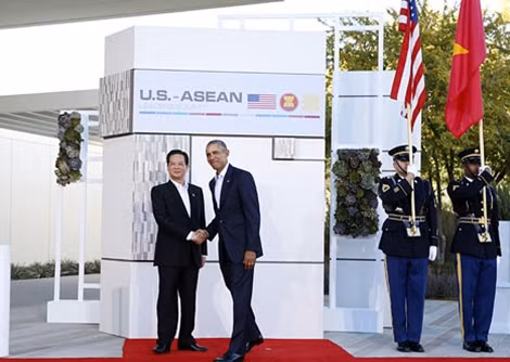Tổng thống Hoa Kỳ Barack Obama đón Thủ tướng Chính phủ Nguyễn Tấn Dũng. Ảnh: TTXVN.