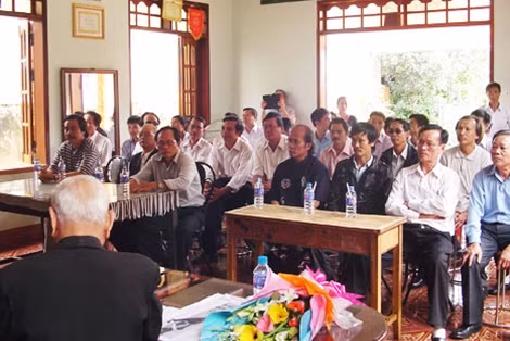Đông đảo võ sư và các ban ngành đến dự lễ.