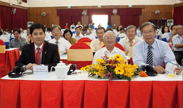 Đại biểu tham dự hội nghị.