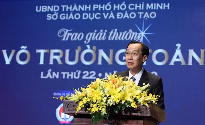 Phó Chủ tịch thường trực UBND thành phố Lê Thanh Liêm phát biểu tại buổi lễ.