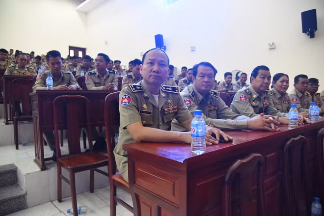40 cựu học viên là Công an Campuchia đã học tập tại các trường CAND phía Nam về dự hội nghị.
