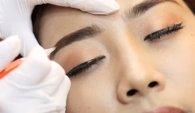 Ngành Y tế TP HCM quyết tâm sẽ dẹp tình trạng quảng cáo vô tội vạ trên mạng trong hoạt động dịch vụ làm đẹp, thẩm mỹ (Hình minh hoạ).