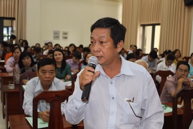 Đại biểu ở huyện Cần Giờ với nỗi lo Trường tiểu học An Thới Đông đã xuống cấp, mất an toàn.