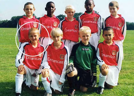 Kane ở Học viện Arsenal.