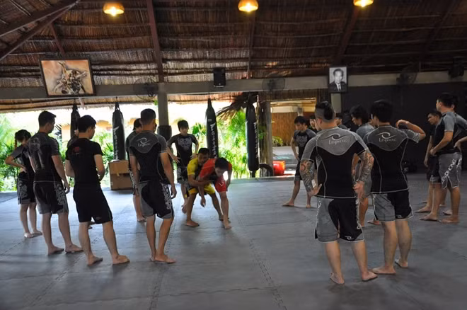 Các môn sinh của Liên Phong vẫn tập luyện bình thường vào chiều 21/9.