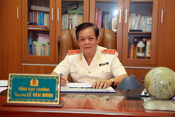 Trung tướng Lê Văn Minh, Tổng cục trưởng Tổng cục Hậu cần - Kỹ thuật.