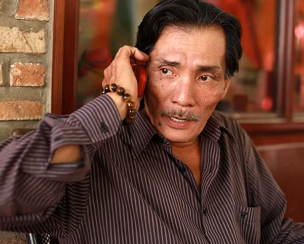 Nghệ sĩ Thương Tín.
