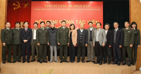 Thứ trưởng Tô Lâm cùng các đại biểu tại hội nghị.