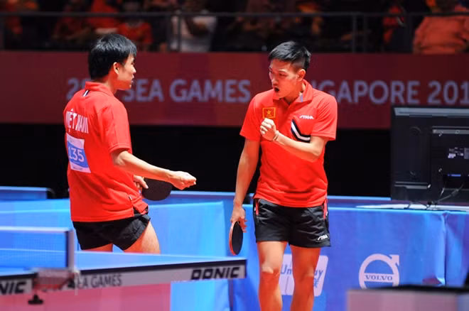 Bóng bàn là đội tuyển đầu tiên giành huy chương tại SEA Games 28.