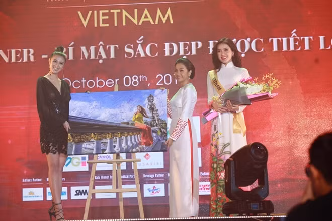 Hoa hậu Hòa bình Thế giới là một trong năm cuộc thi sắc đẹp uy tín.