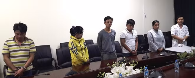 6 đối tượng gây ra vụ án đặc biệt nghiêm trọng “Giết người và hủy hoại tài sản” tại cơ quan điều tra.