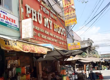 Tiệm vàng Phú Mỹ Ngọc.