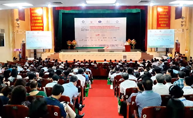 Quang cảnh hội nghị