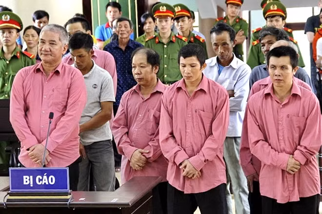 9 bị cáo tại phiên tòa sơ thẩm
