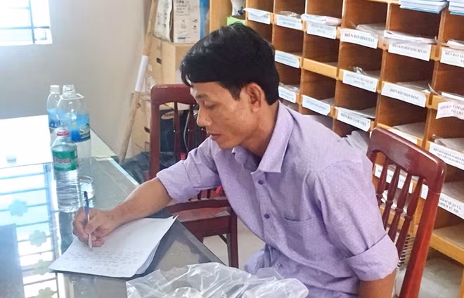 Hung thủ Nguyễn Dư Phúc sau khi bị bắt khẩn cấp