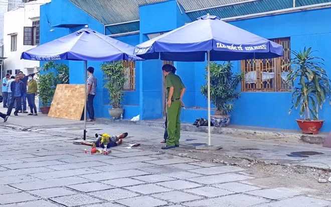 Thi thể nạn nhân Nguyễn Xuân Thủy tại hiện trường