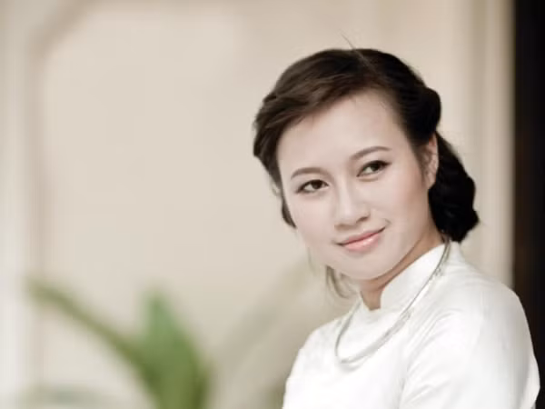 Ca sĩ Khánh Linh Ca sĩ Khánh Linh