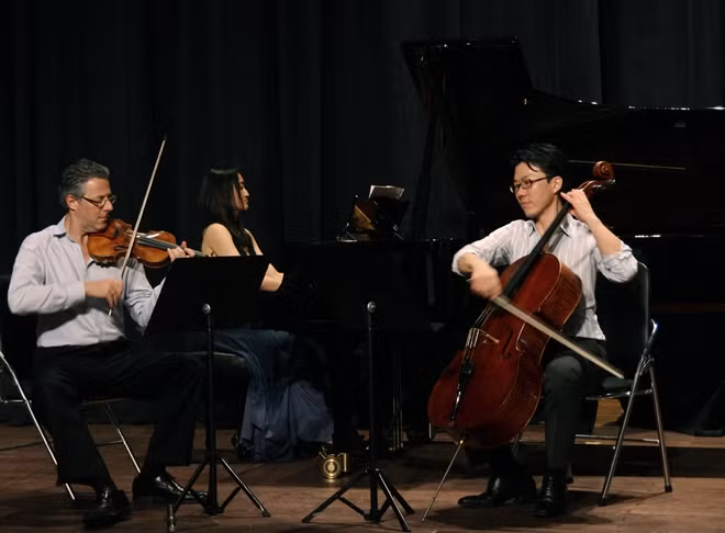 Nhóm nhạc hòa tấu thính phòng nổi tiếng thế giới - Trio Fugu
