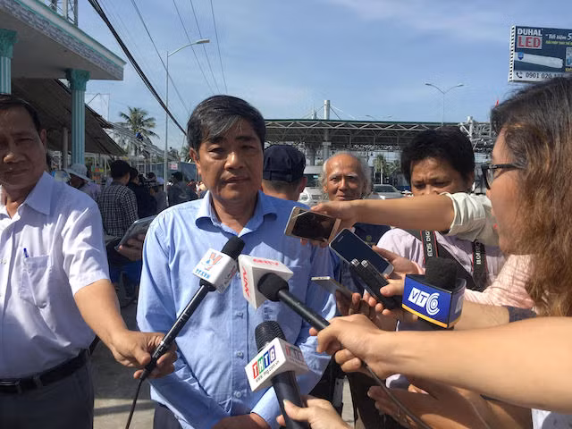 Ông Lưu Văn Hào, Phó chủ tịch HĐQT Công ty TNHH đầu tư Quốc lộ 1 Tiền Giang (chủ đầu tư BOT Cai Lậy) trả lời báo chí sáng nay.