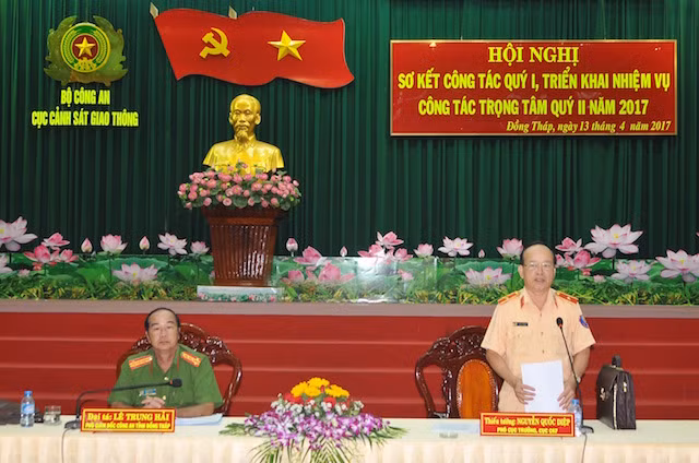 Cục Cảnh sát giao thông tổ chức sơ kết công tác ba tháng đầu năm 2017, tại 11 tỉnh, thành phố ĐBSCL. Cục Cảnh sát giao thông tổ chức sơ kết công tác ba tháng đầu năm 2017, tại 11 tỉnh, thành phố ĐBSCL.