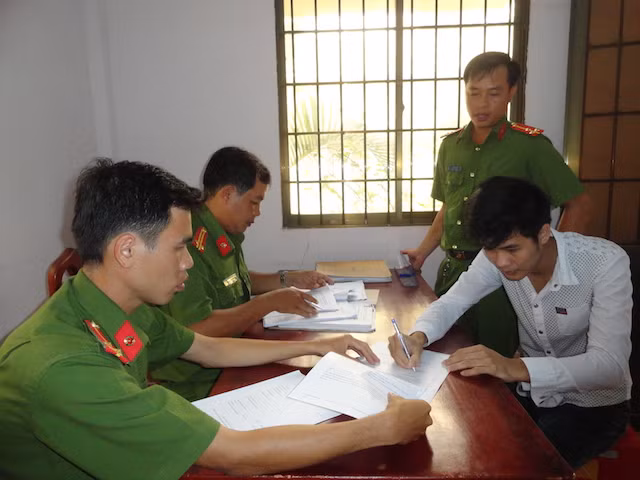 Nghi phạm tại cơ quan điều tra.